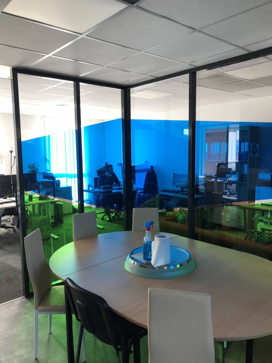 Fourniture et pose de vitrophanie sur Aix-en-Provence