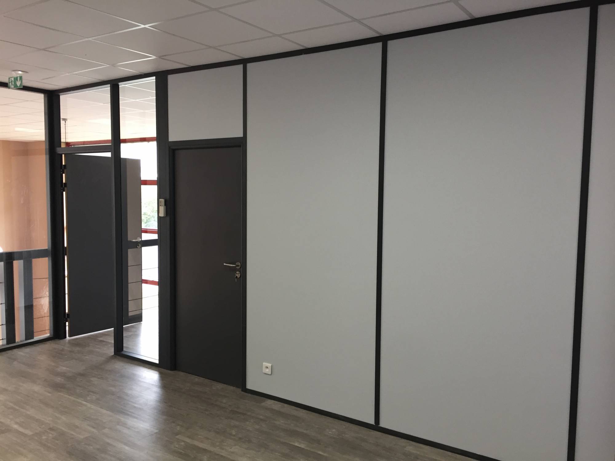 Aménagement bureaux 13170